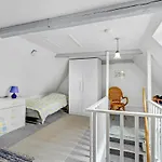 펜션 4 Bedroom Lovely In *