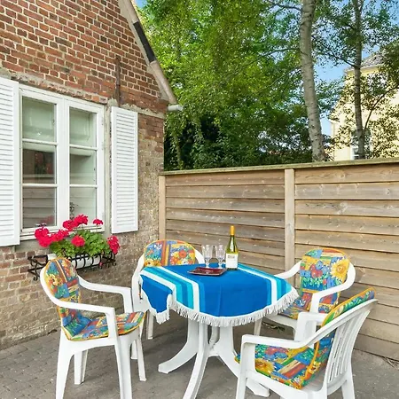 4 Bedroom Lovely In Сasa de vacaciones Tønder